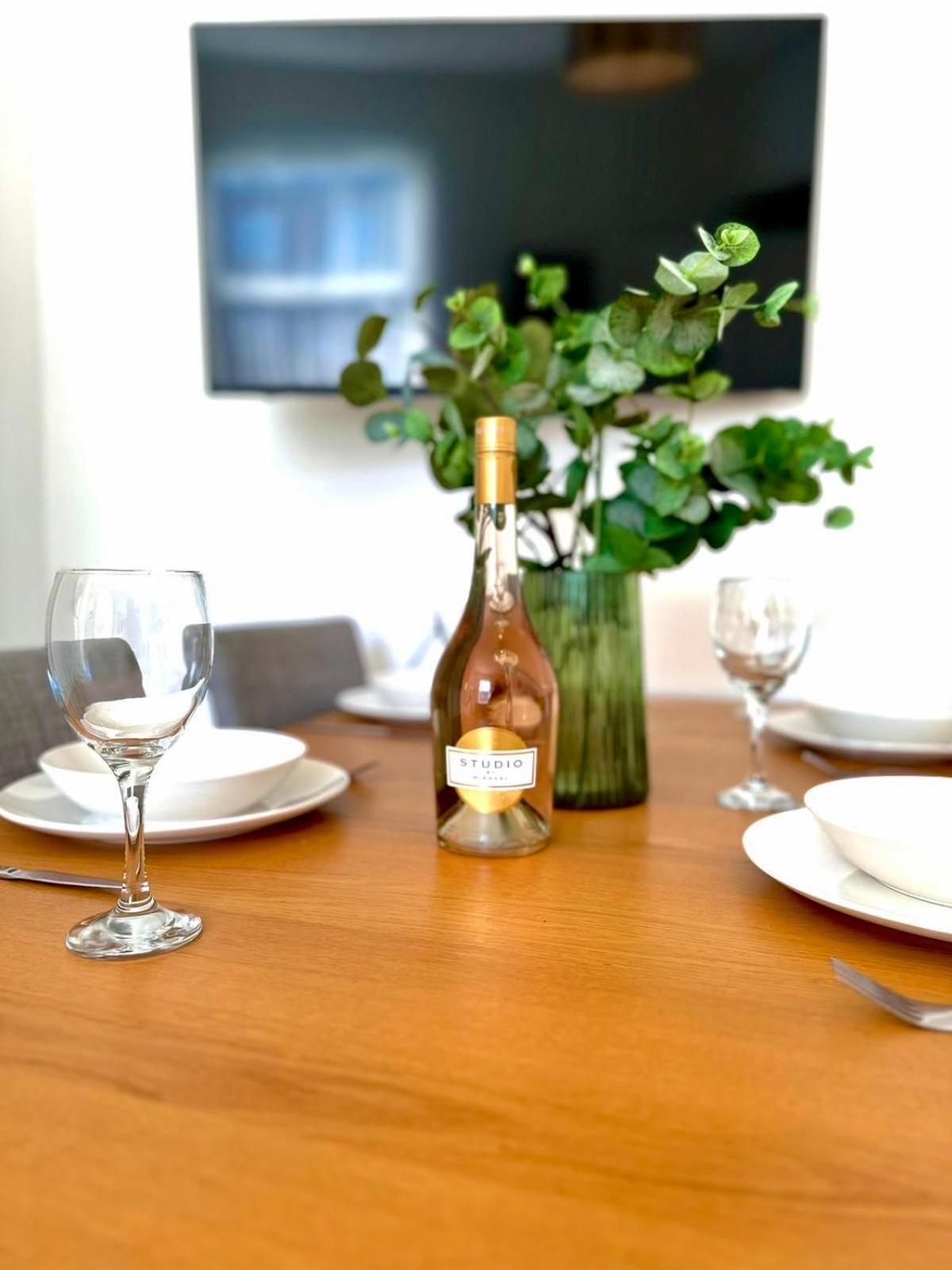 Spacious 3-Bedroom Family Home In Ince Bagian luar foto